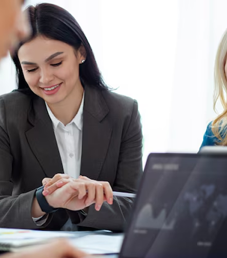 Mujer de negocios trabajando